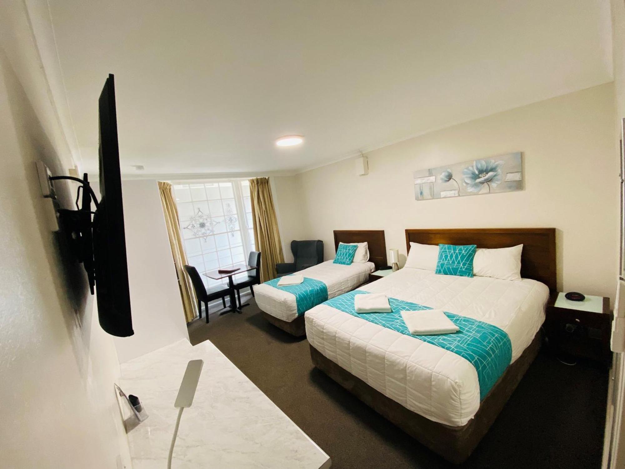 Colonial Lodge Motor Inn ヤス エクステリア 写真