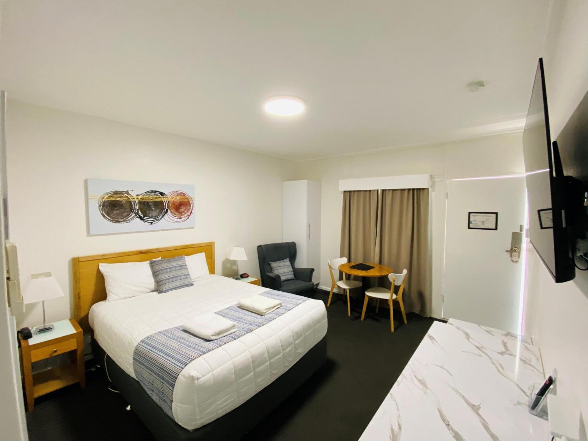 Colonial Lodge Motor Inn ヤス エクステリア 写真
